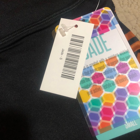 LuLaRoe S Jade workout capri NWT - Picture 2 of 4